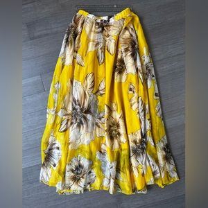 Chicwish yellow flower long skirt. Elastic waist. Size XS/Small.